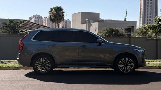 VOLVO-XC90-2019