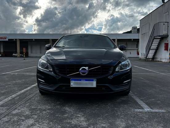 VOLVO-S60-2.0 T4 MOMENTUM GASOLINA 4P AUTOMÁTICO VOLVO-S60-2016