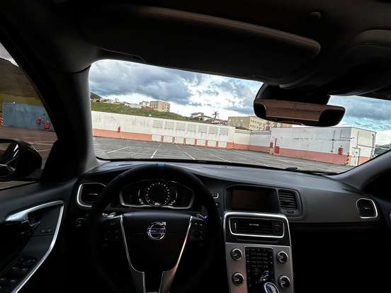 VOLVO-S60-2.0 T4 MOMENTUM GASOLINA 4P AUTOMÁTICO VOLVO-S60-2016
