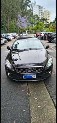 VOLVO V40 2.0 T5 CROSS COUNTRY AWD TURBO GASOLINA 4P AUTOMÁTICO