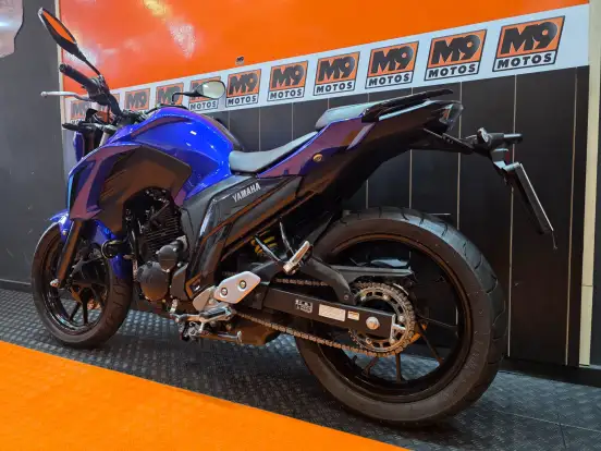 YAMAHA-FZ25 FAZER CONNECTED ABS-2025