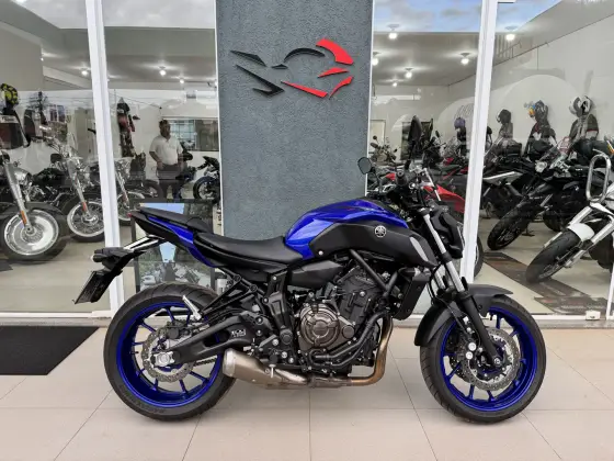 YAMAHA MT-07 ABS YAMAHA MT-07 ABS