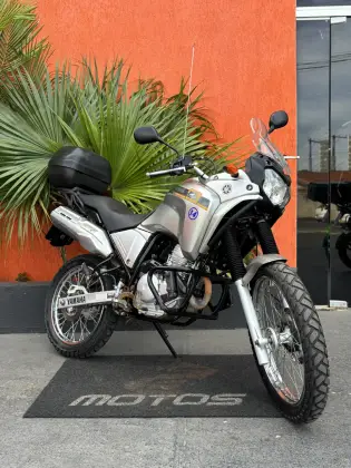 YAMAHA XTZ 250 TÉNÉRÉ 
