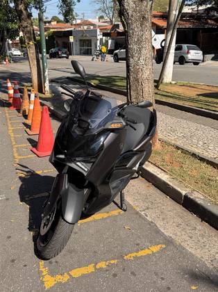 YAMAHA XMAX 300 CONNECTED ABS 
