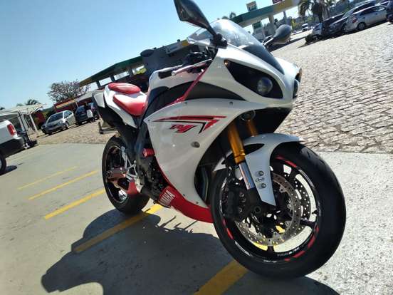 YAMAHA-YZF R1-2009