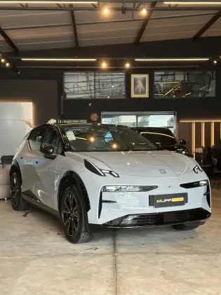 ZEEKR X 66 KW ELÉTRICO PREMIUM ZEEKR X 66 KW ELÉTRICO PREMIUM