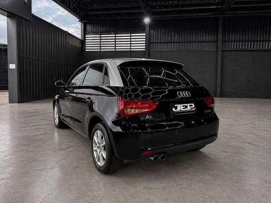 AUDI-A1-2014