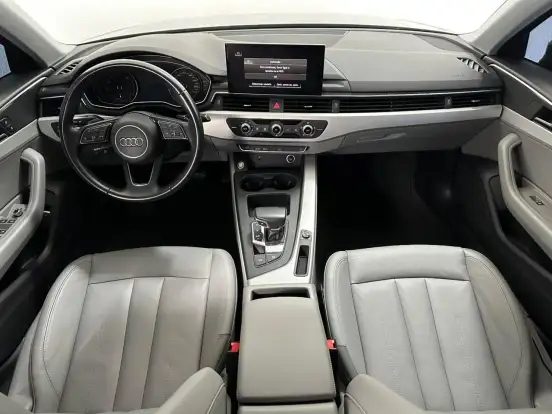 AUDI-A4-2021