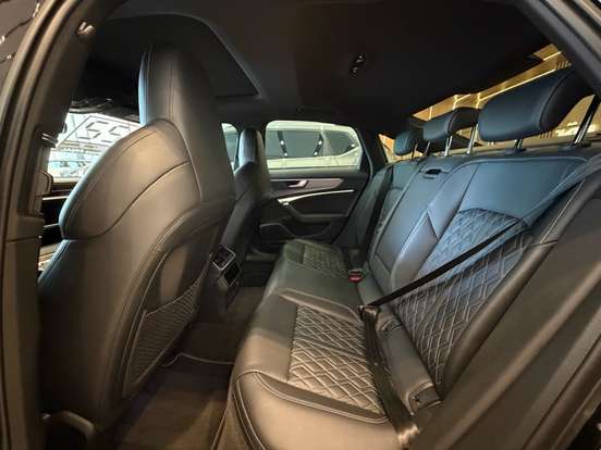 AUDI-A6-2021
