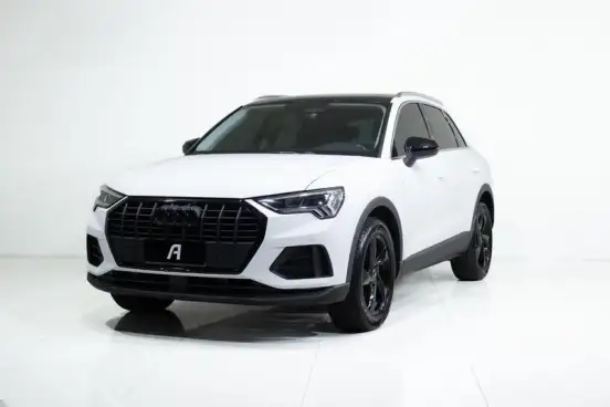 AUDI-Q3-2021