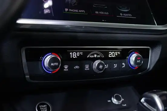 AUDI-Q3-2021