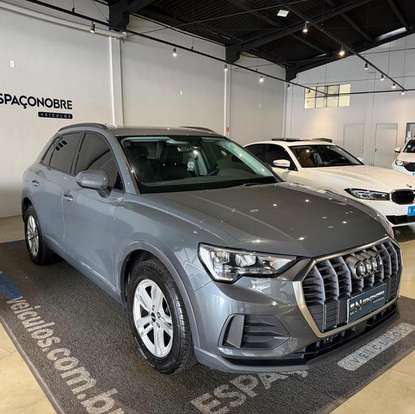 AUDI-Q3-2021