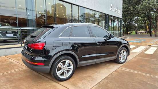 AUDI-Q3-2018