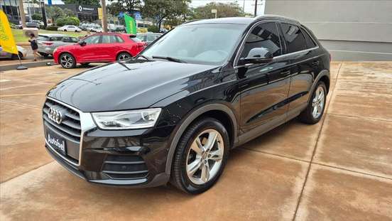 AUDI-Q3-2018