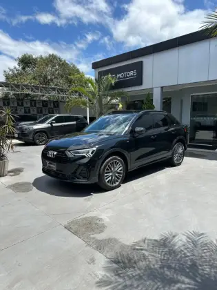 AUDI Q3 2.0 40 TFSI GASOLINA PERFORMANCE BLACK QUATTRO TIPTRONIC AUDI Q3 2.0 40 TFSI GASOLINA PERFORMANCE BLACK QUATTRO TIPTRONIC