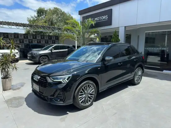 AUDI-Q3-2022