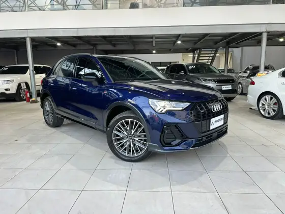 AUDI Q3 2.0 40 TFSI GASOLINA PERFORMANCE BLACK QUATTRO TIPTRONIC AUDI Q3 2.0 40 TFSI GASOLINA PERFORMANCE BLACK QUATTRO TIPTRONIC