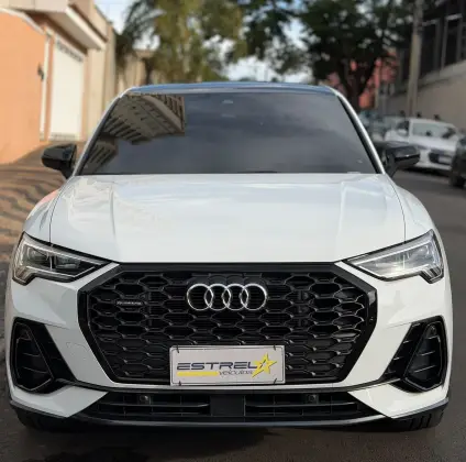 AUDI Q3 2.0 40 TFSI GASOLINA PERFORMANCE BLACK QUATTRO TIPTRONIC AUDI Q3 2.0 40 TFSI GASOLINA PERFORMANCE BLACK QUATTRO TIPTRONIC