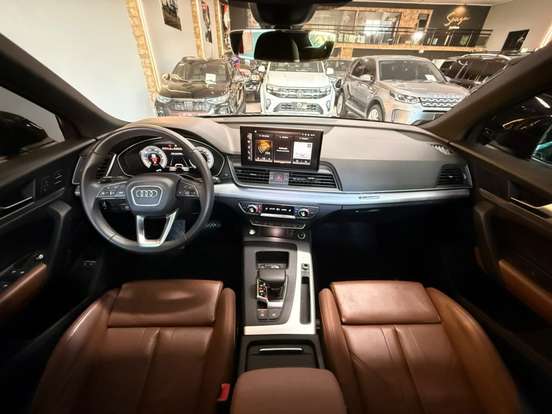 AUDI-Q5-2023