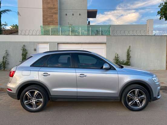 AUDI-Q3-2015