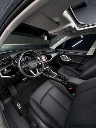 AUDI-Q3-2021