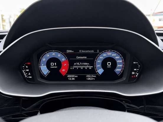 AUDI-Q3-2021