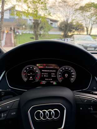 AUDI-Q5-2024