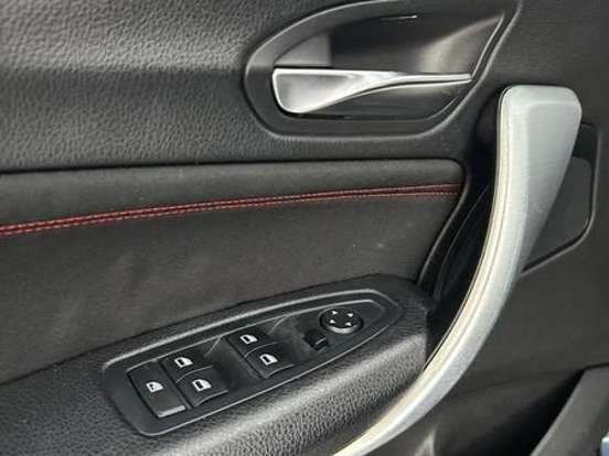 BMW-120i-2.0 16V SPORT ACTIVEFLEX 4P AUTOMÁTICO BMW-120i-2016