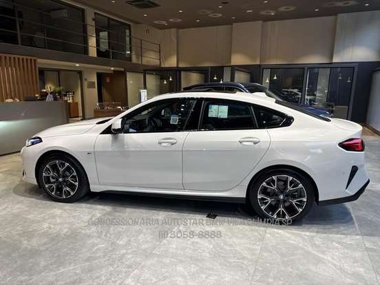 BMW-220i-2025