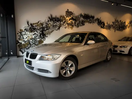 BMW 320i 2.0 16V GASOLINA 4P AUTOMÁTICO BMW 320i 2.0 16V GASOLINA 4P AUTOMÁTICO