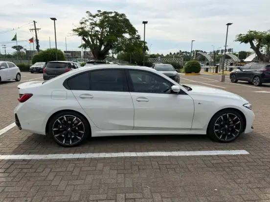 BMW-320i-2025