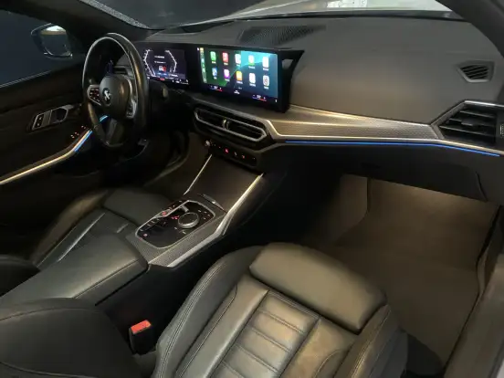 BMW-320i-2022