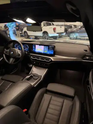 BMW-320i-2023