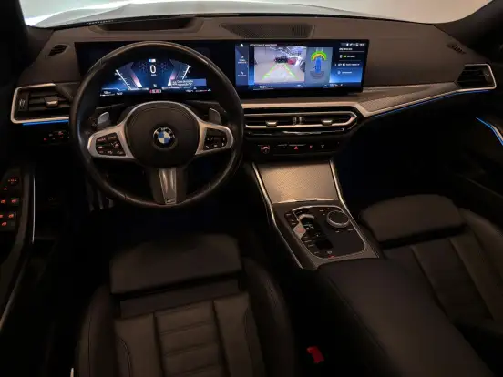 BMW-320i-2023
