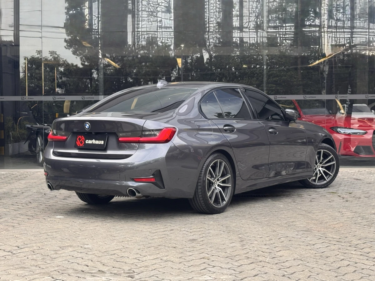 BMW 320i — foto 5