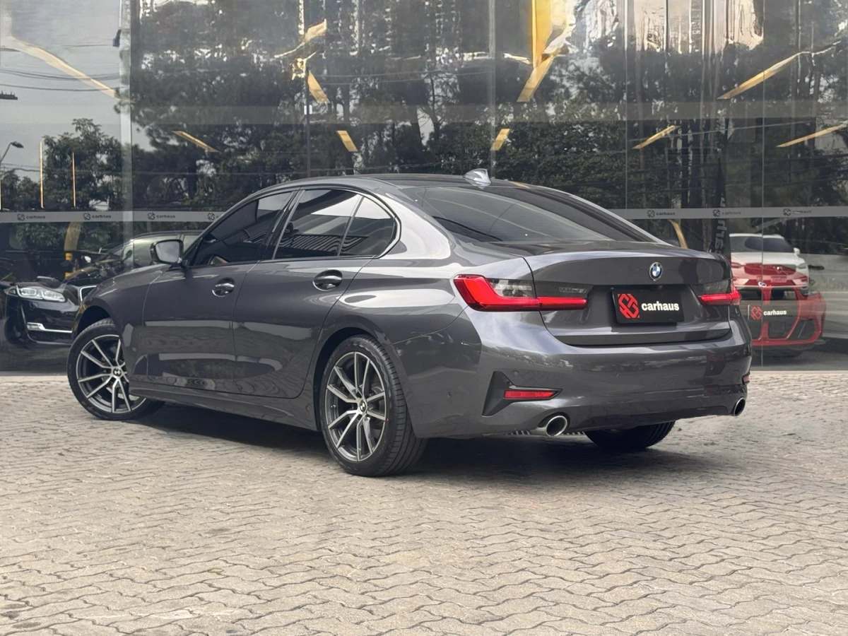 BMW 320i — foto 7