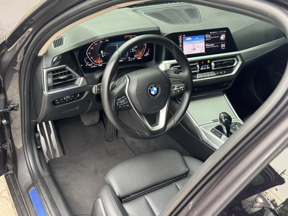 BMW 320i — foto 11