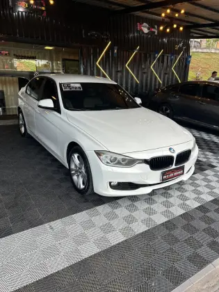 BMW 320i 2.0 GT SPORT 16V TURBO GASOLINA 4P AUTOMÁTICO BMW 320i 2.0 GT SPORT 16V TURBO GASOLINA 4P AUTOMÁTICO