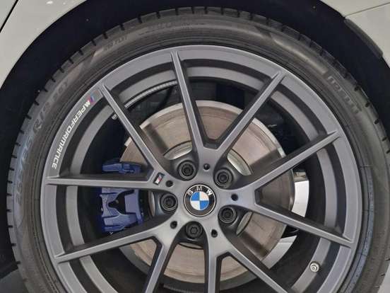 BMW-320i-2.0 16V TURBO FLEX M SPORT 10th ANNIVERSARY EDITION AUTOMÁTICO BMW-320i-2024