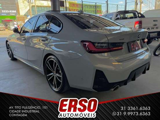 BMW-320i-2023