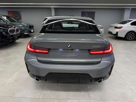 BMW-320i-2.0 16V TURBO FLEX M SPORT AUTOMÁTICO BMW-320i-2026
