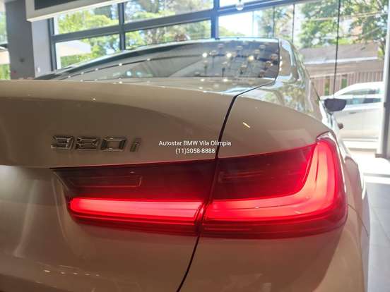 BMW-320i-2026