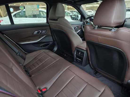 BMW-320i-2026