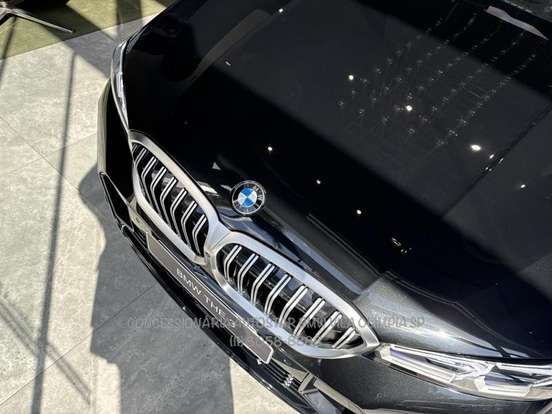 BMW-320i-2026