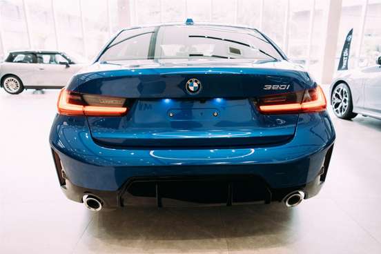 BMW-320i-2026