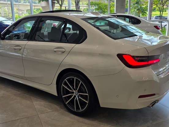 BMW-320i-2.0 16V TURBO FLEX SPORT GP AUTOMÁTICO BMW-320i-2026