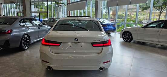 BMW-320i-2026