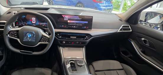 BMW-320i-2026