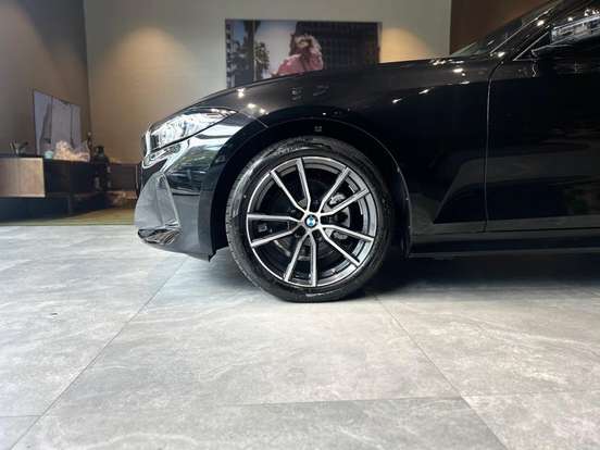 BMW-320i-2026