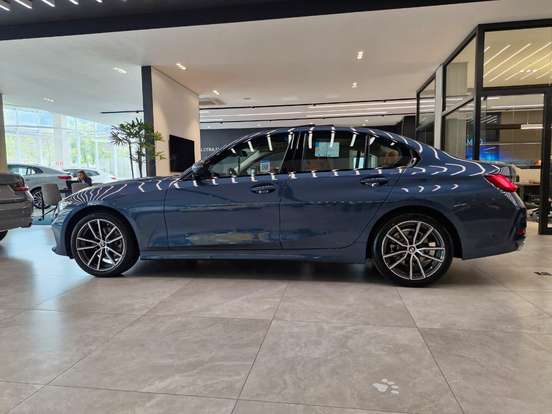 BMW-320i-2026